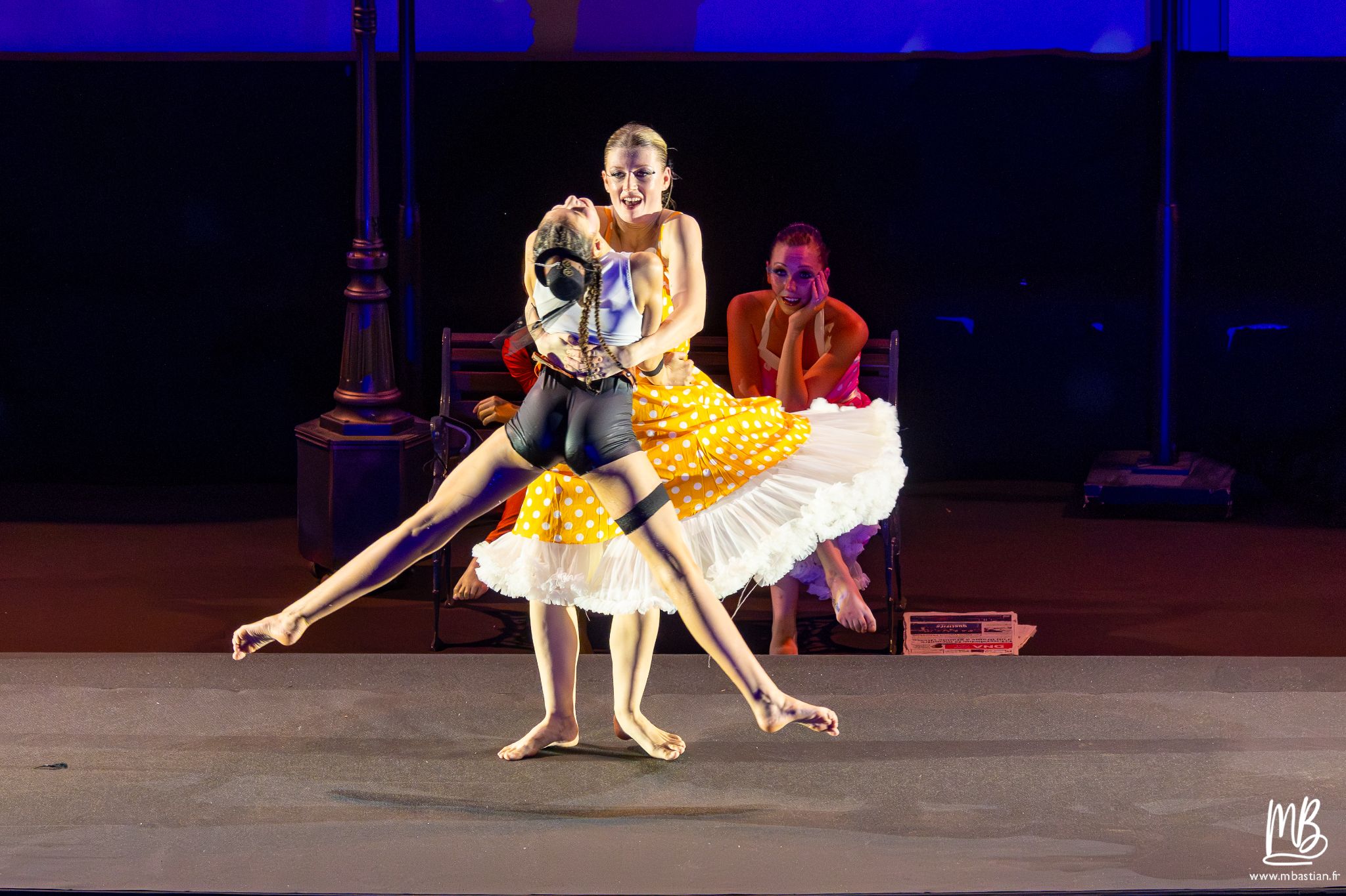 20251206 LA FABRIQUE A CONTES (BNS) MB 143